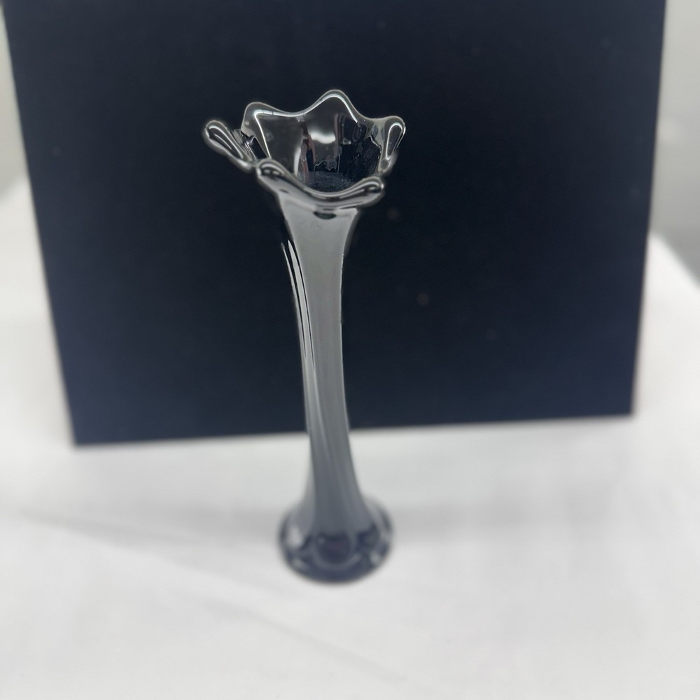VTG  Black Amethyst Swung Style Ruffled Bud Vase MCM 8.5" - Picture 2 of 8